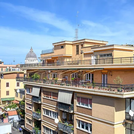 Domus Vatican View - San Pietro Rom
